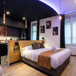 Appartement Chic Proche Bellecour Avec Parking, Lyon